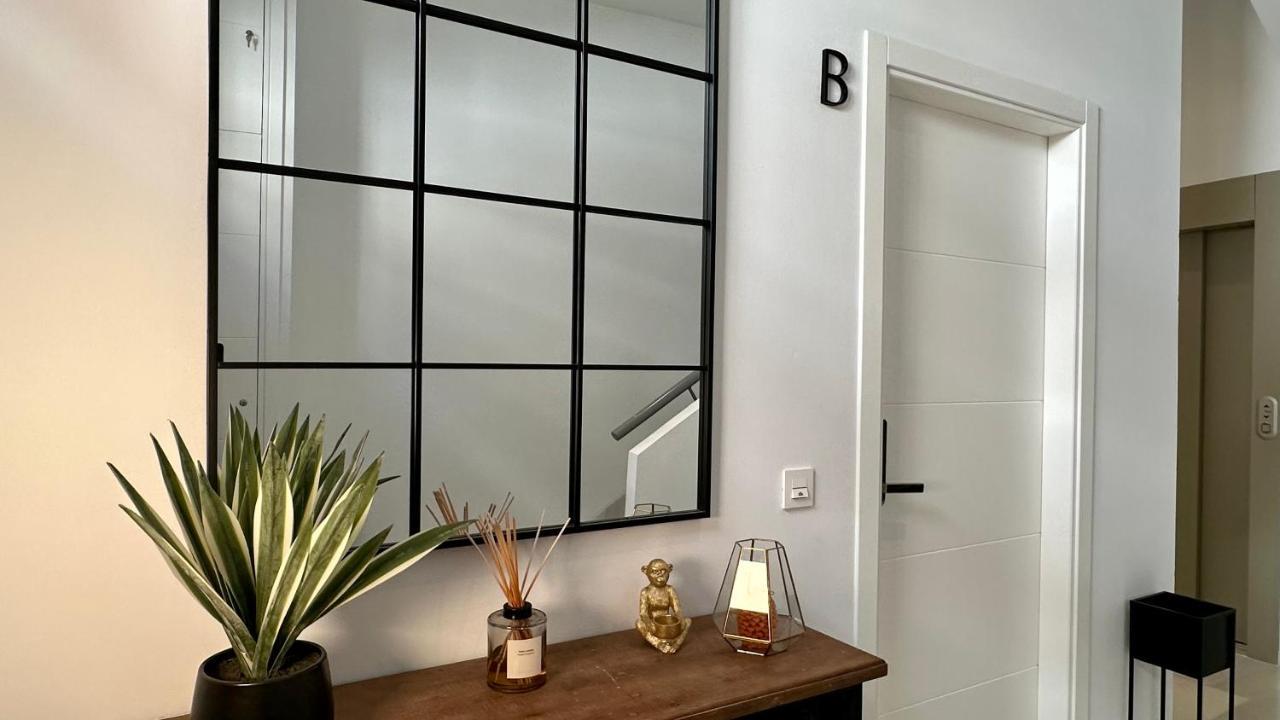 Mata Mua Suites Seville Exterior photo