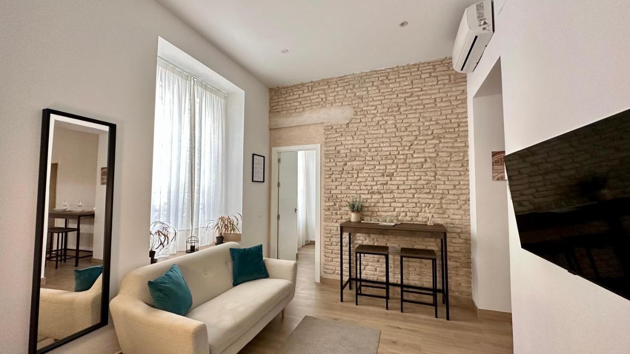 Mata Mua Suites Seville Exterior photo