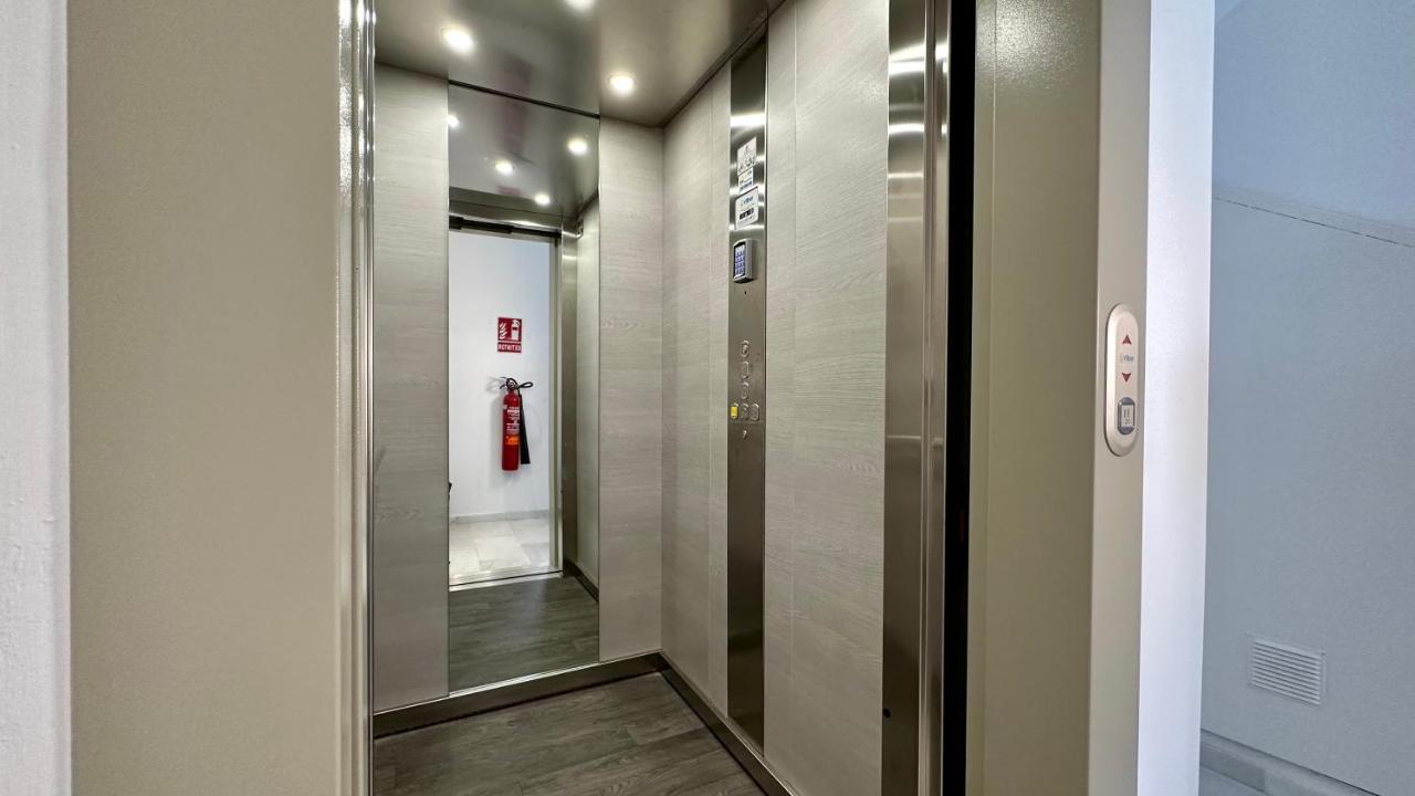 Mata Mua Suites Seville Exterior photo