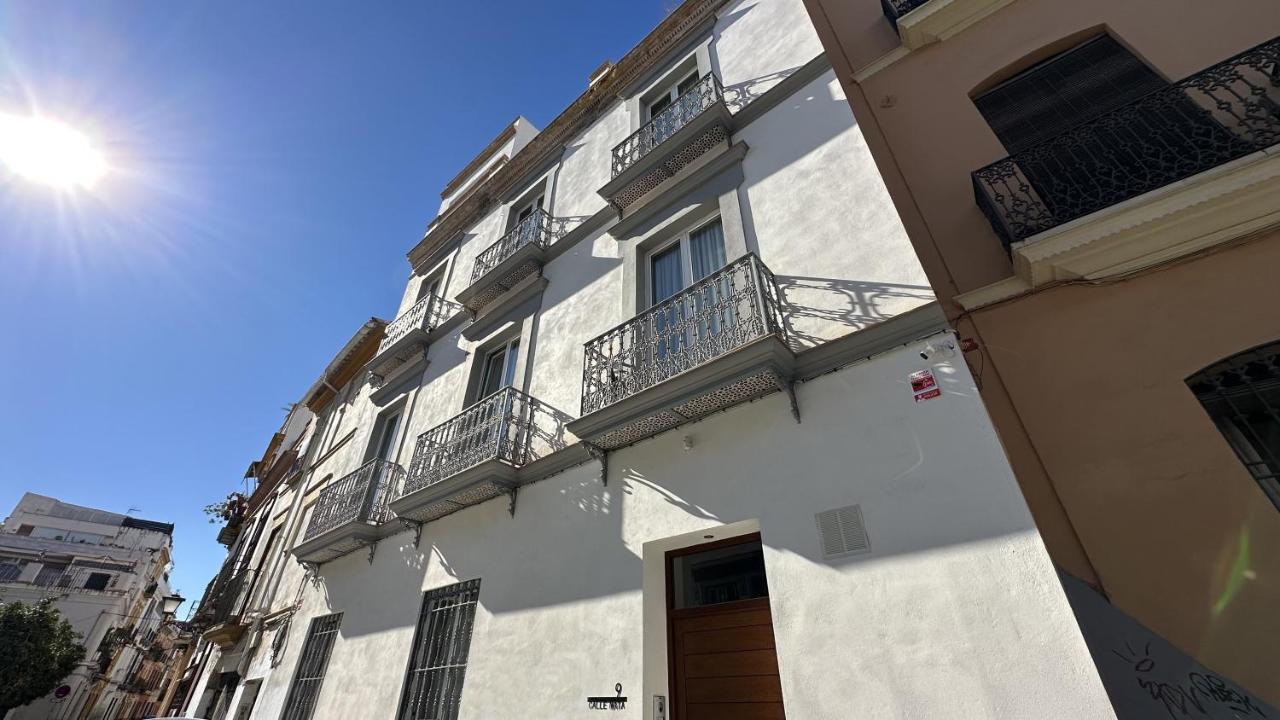 Mata Mua Suites Seville Exterior photo