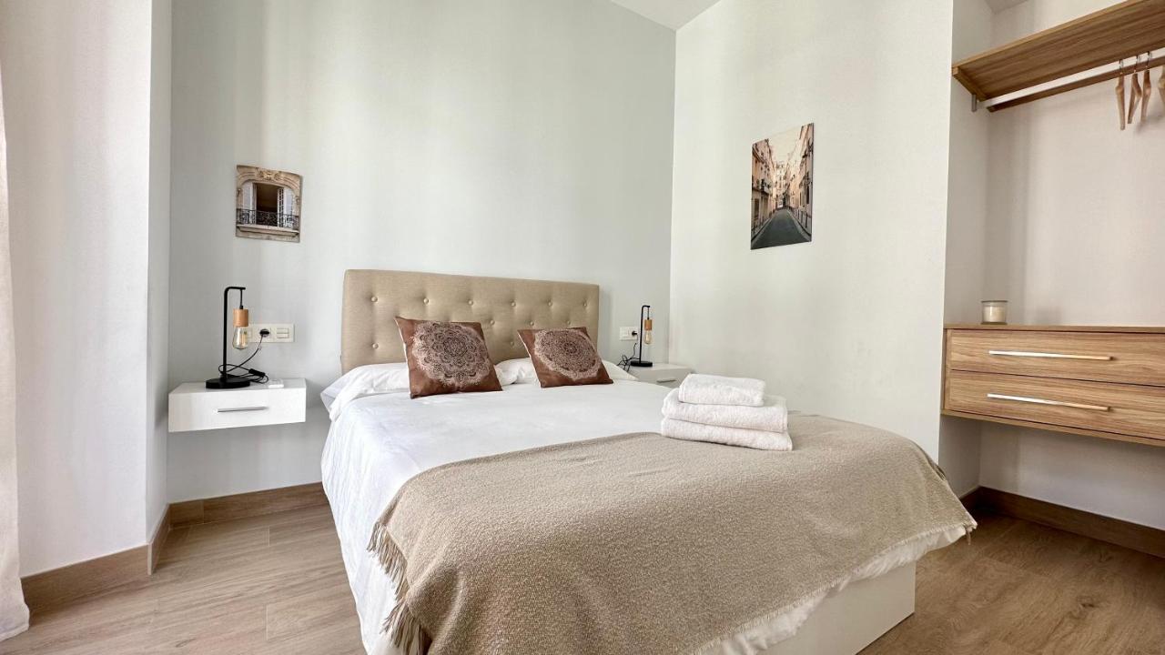 Mata Mua Suites Seville Exterior photo